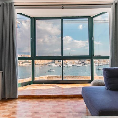 ビルグGrand Harbour Viewアパートメント エクステリア 写真